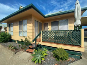 San Marco Villa 3 - Burrum Heads - Beachfront - 2BR - Pool